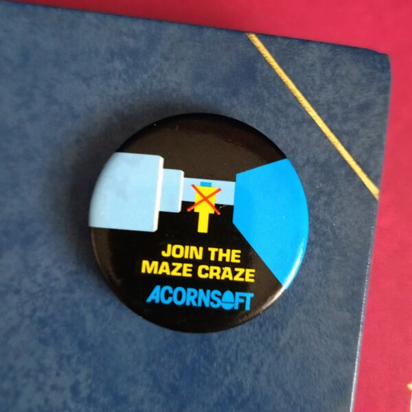 Acornsoft Badge. Join The Maze Craze Design.  c1980s. Cool Retro Pin Badge.