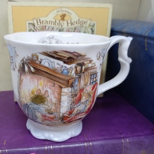 Brambly Hedge Winter Edition China Beaker in Original Box with Paperwork . Royal Doulton. Jill Barklem Illustration. First Quality 1983