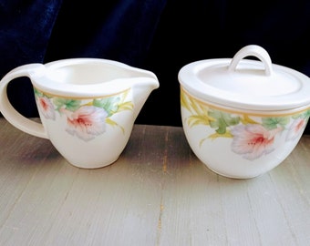 Sucrier et pichet à lait avec couvercle Villeroy & Boch. Motif exotique. vers les années 80