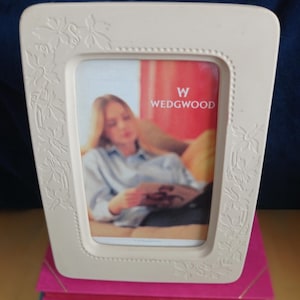 Wedgwood photo frame - Etsy 日本