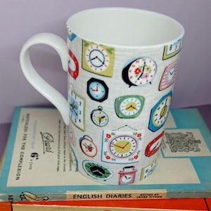 Cath Kidston Tasse. Vintage Bunte Uhren Print. Englischer Cottage Core.