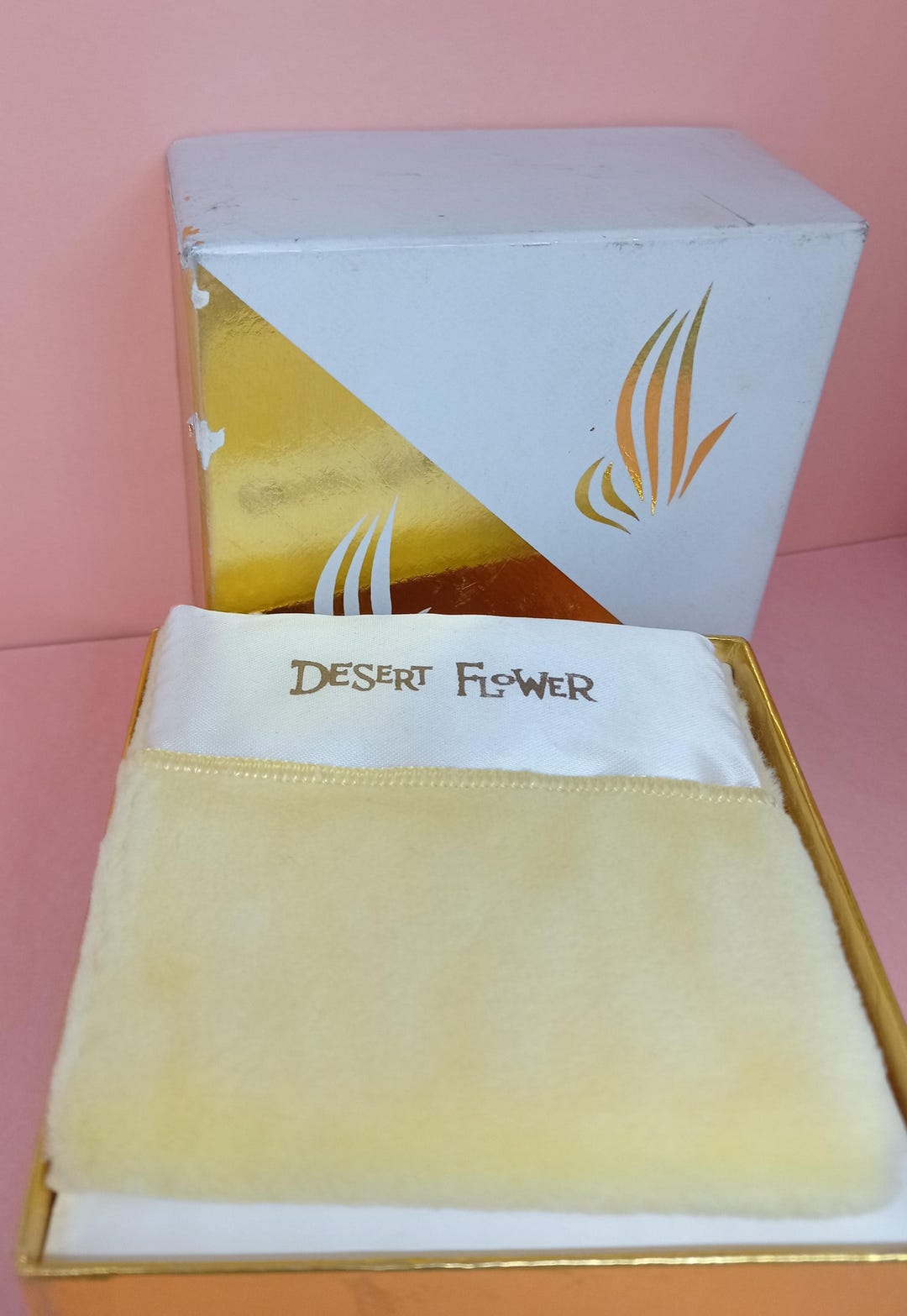 Desert Flower by Shulton Dusting Powder Box. New and Unused in Original ...