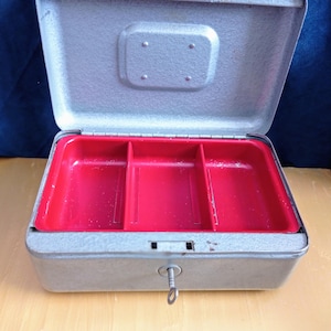 Lockable Metal Cash Box with Key. Vintage Office Collectable. c1950s. Made in England by Veteran Series.  Secretary Geek Chic
