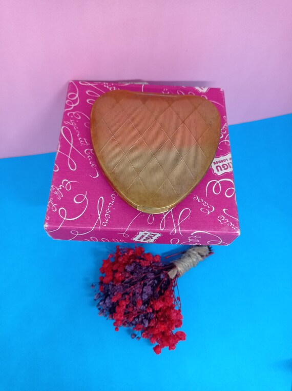 Valentine's Heart Shaped Gold Powder Compact. Che… - image 8