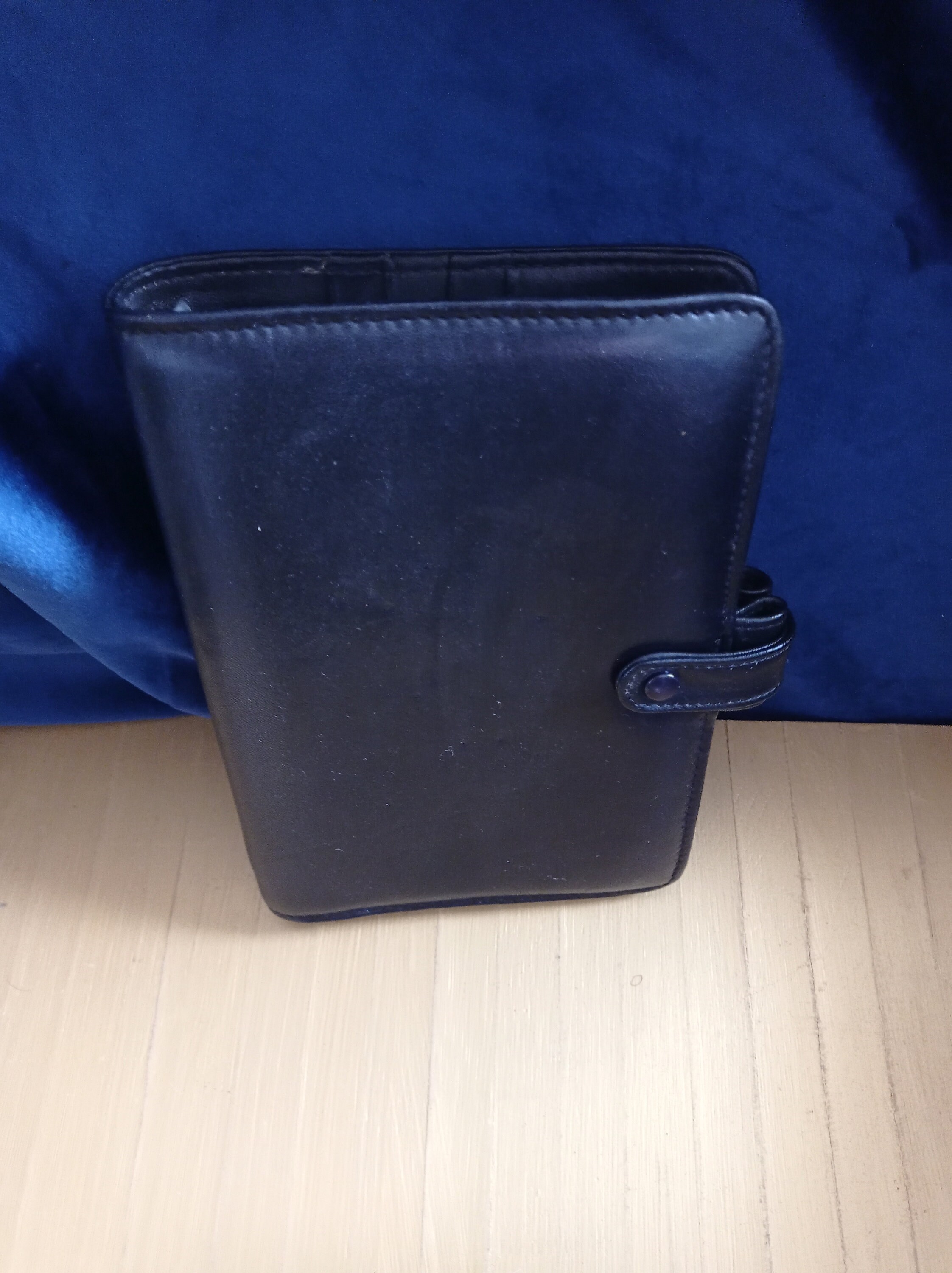 Filofax Personal Portland in Black Leather. Gorgeous Vintage Gift 