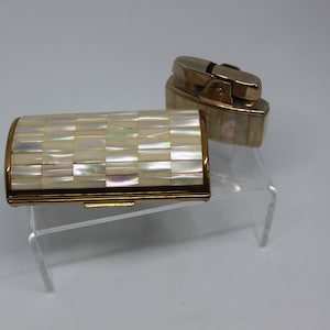 Vintage Pearl Brand Plastic Cigarette Case w/Built In Lighter IN