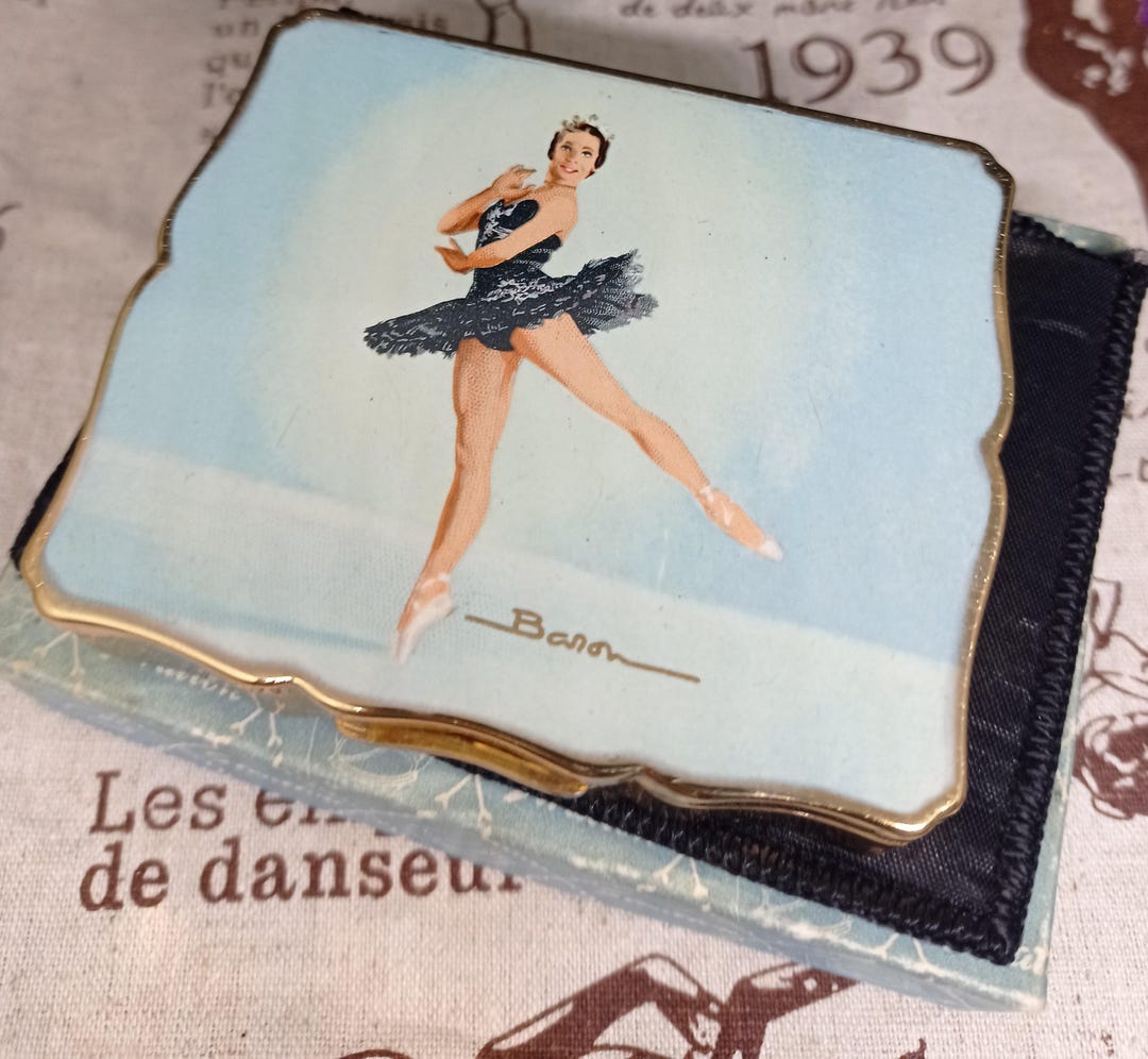 Musical Compact Mirror Ballerina Musical Compact Mirror Nadia Nerina. Presented in Gift Box ...