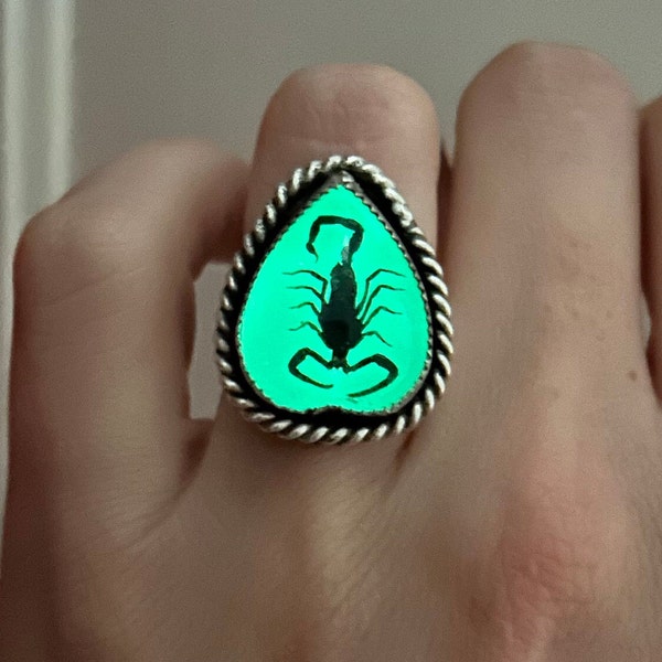 Scorpion cabochon ring sterling silver handmade size 6 vintage southwestern desert goth punk ****discounted for flaw**** glow in the dark