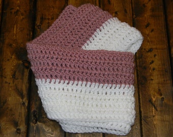 Crochet two colored cowl