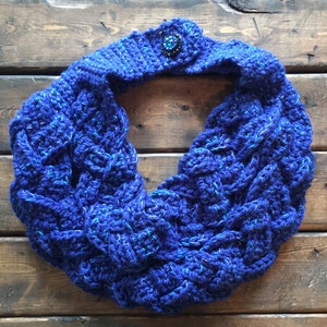 Crochet Braided Cowl