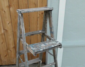 Rustic Shabby Painters Ladder - Giardino Patio Summer Decor