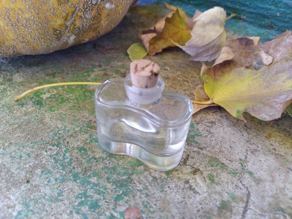 Tiny Love Potion Perfume Bottle - image 4