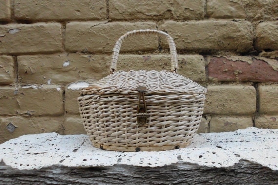 Adorable White Wicker Handbag - Italian Basket Pur