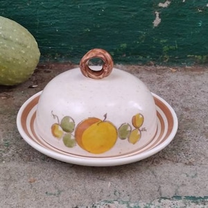 Steingut Butter Halter - Bedeckte Käseplatte