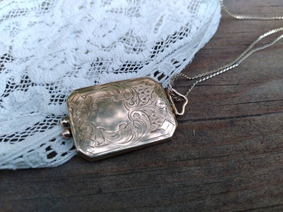 Antique Victorian Gold Filled Locket - image 7