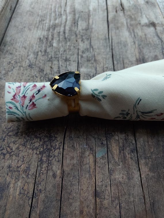 Black Heart Rhinestone Adjustable Ring - image 2