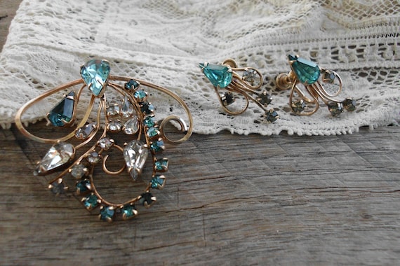 Antique Signed Linc Gold Filled Blue Rhinestone Demi Parure - Pendant & Earrings Set