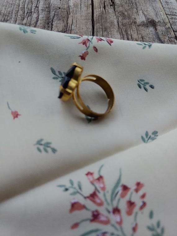 Black Heart Rhinestone Adjustable Ring - image 5