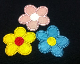 Lot Of 3 Color Flowers (5 x 5.5 cm) Embroidered Iron on Applique Patch (ALC)