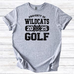 Proprietà di Wildcats Golf / 3 opzioni di colore / PNG 300 dpi / Design digitale / DTF / Serigrafia / Download immediato