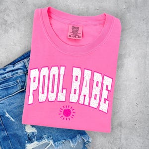 Pool-Babe | 3 Farboptionen | PNG | 300dpi | Digitales Design | DTF Siebdruck | Sofortdownload | Wohlfühlfarben Neon 1717