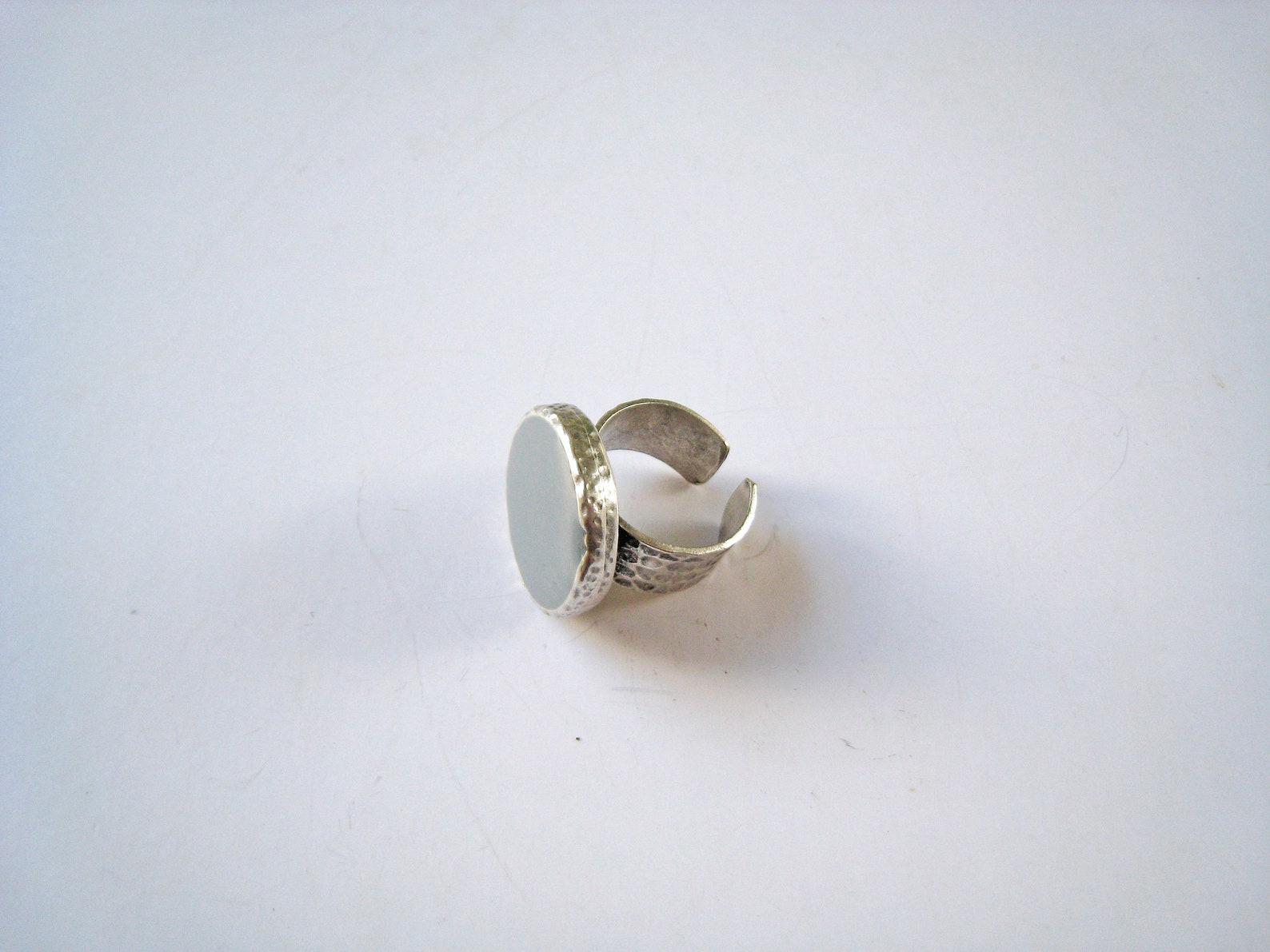 Grey Big Round Ring Made of Resin With a Hammered Silver Etsy