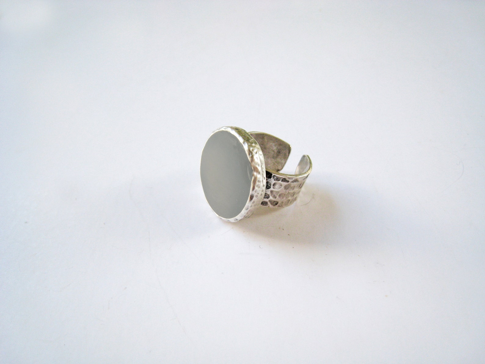 Grey Big Round Ring Made of Resin With a Hammered Silver Etsy