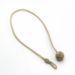 LIGHT PULL MONKEYFIST handgemaakt voor fans, jaloezieën, lampen of verlichting.