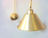 ENDRI Wall sconce lamp light in industrial restoration style  edisonGlobe Sconce Minimal Sconce Gold Wall Lamp Mid Century