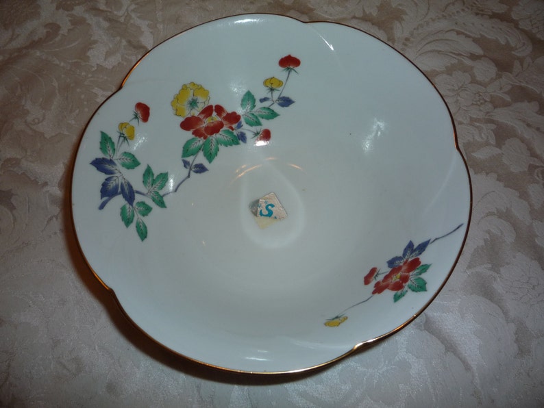 Asian Themed Porcelain Bowl
