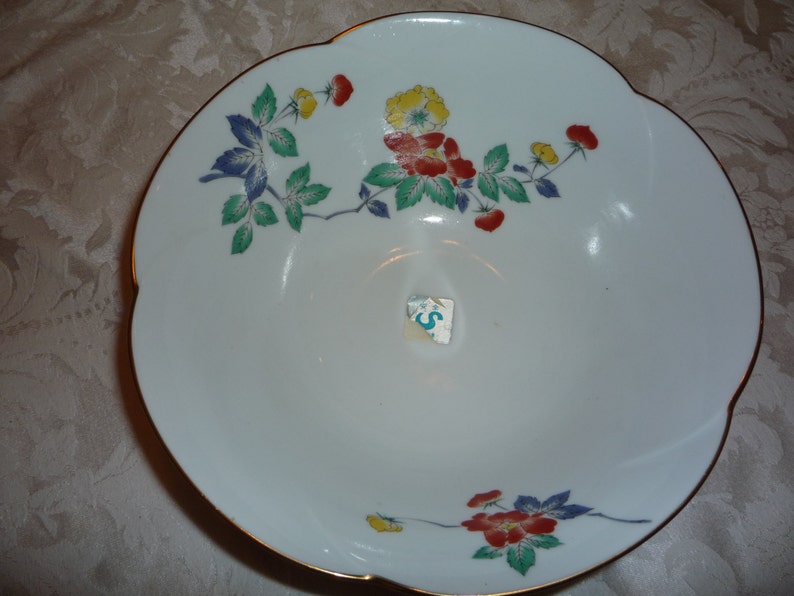 Asian Themed Porcelain Bowl