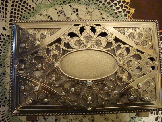 musical keepsake box
