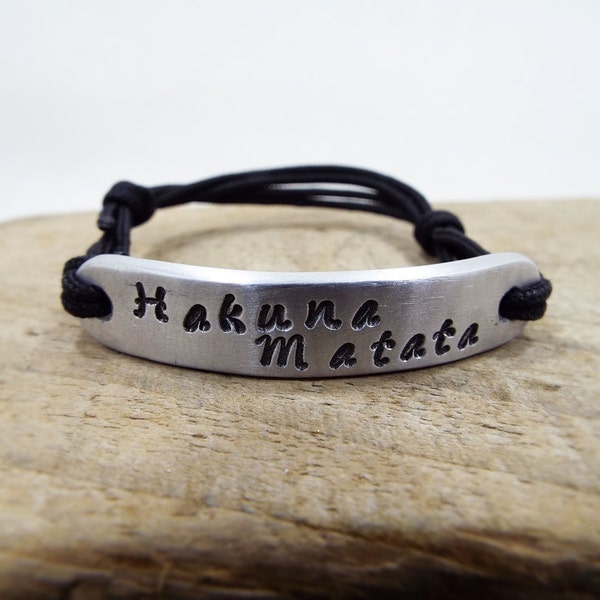 Hakuna Matata Bracelet for Women - No Worries - Personalized Aluminum Custom Bracelet - Perfect Gift for Her Mom Daughter