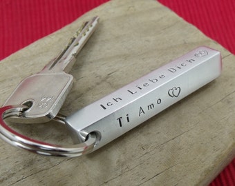 Personalized Aluminum Bar Keychain - Your Message can be engraved in Four sides - Perfect gift for every occesion