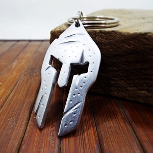 King Leonidas Μολών Λαβέ Spartan Helmet Aluminum Keychain  Molon Labe - Spartan Helmet Handmade - Greek Spartans History