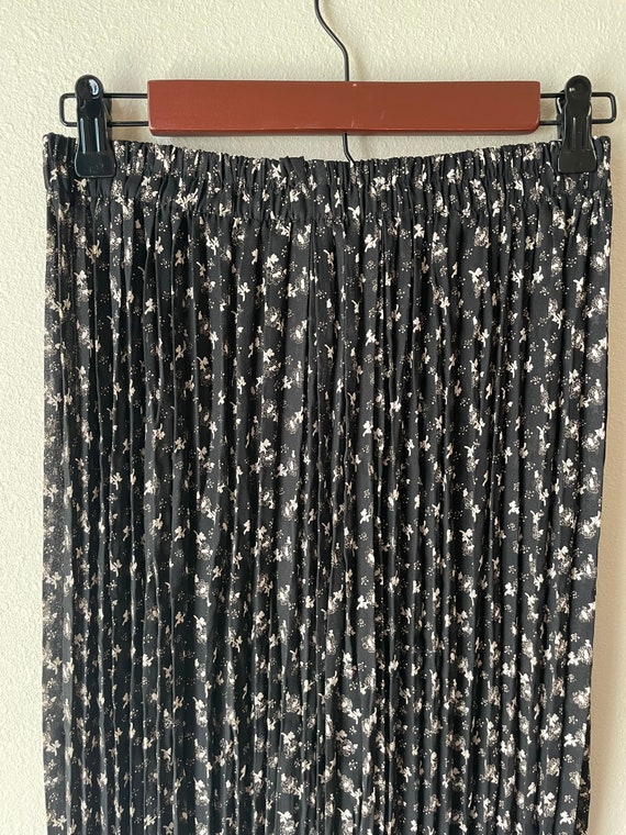 90s Crinkle Accordion Maxi Skirt - image 6