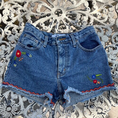 High Waisted Embroidered Hippie Jean 