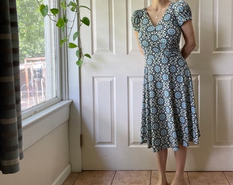 Gorgeous Mod Pattern Style Slinky 90s Dress