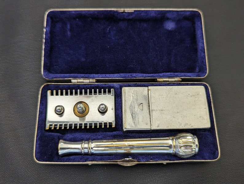 1910 Silver Plated Gillette ABC Pocket Edition Safety Razor image 1