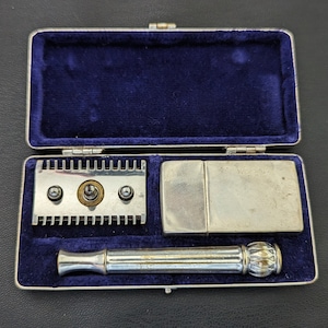 1910 Silver Plated Gillette ABC Pocket Edition Safety Razor Bild 1