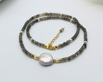 Labradorit Kette, Edelstein Collier, Labradorit Halskette mit Süßwasser Perlen, Perlen Edelstein Halskette Gold