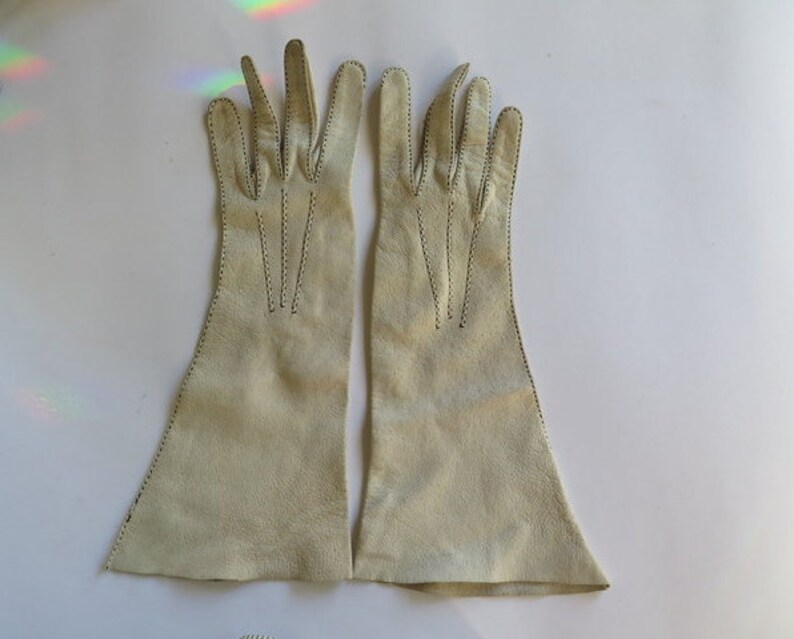 ivory leather gloves