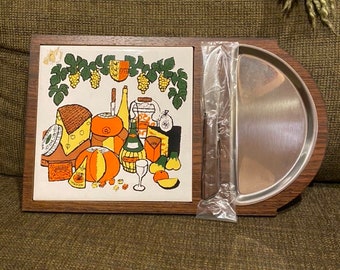 c. 1970’s Wooden cheese board tile and knife set