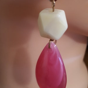60/'s style Retro mary quant twiggy acrylic hand made oversized DANGLE earrings 60/'s style Red or deep Pink