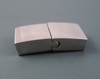 Stainless Steel Flat Magnetic Clasp,  Large Interlocking Clasp, 21mm Long, 2.5mm x 10mm Inner Diameter (FLATSS21115)