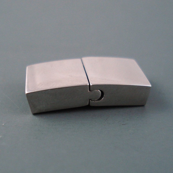 Stainless Steel Flat Magnetic Clasp,  Large Interlocking Clasp, 21mm Long, 2.5mm x 10mm Inner Diameter (FLATSS21115)