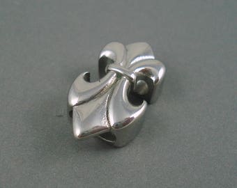 Stainless Steel Slide, Fleur de Lis Design, One Piece 4MM x 8.5MM Inside Diameter Slide (SSSlide10)