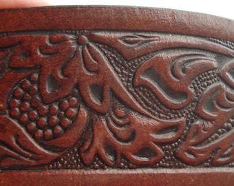 Leather Western Belt Top Grain Saddle Leather Size Small 30-32 Dark Reddish Brown