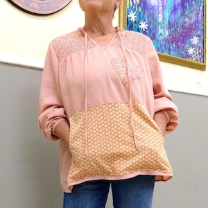 Roo Pocket Blouse ~ L Soft Pink Peasant Babydoll Top w/ Heart Patches n Pkt for your Hands Lightweight Hippie Country Upcycled Made in USA