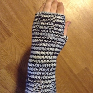 fingerless gloves , gift for her, winter wear, woman&#39;s fingerless gloves, christmas gift, custom colors available, 38 colors available